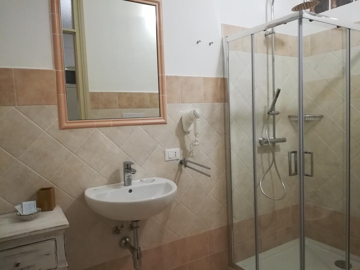 Le Rose Del Viale Hotel Palermo Luaran gambar